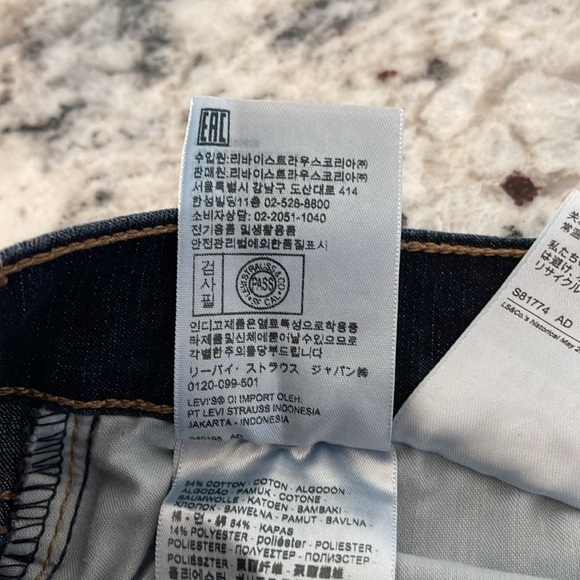 Levi’s Blue Jeans W26 L30 Women’s Inseam 28”Excellent Condition - Picture 9 of 10